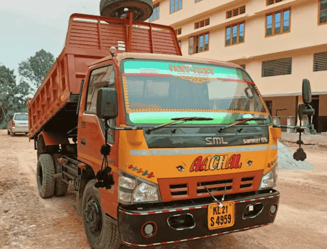 Tipper for rental & hire image